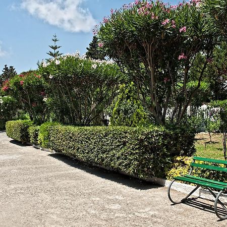 Hotel Villaggio Club Altalia Residence Brancaleone エクステリア 写真